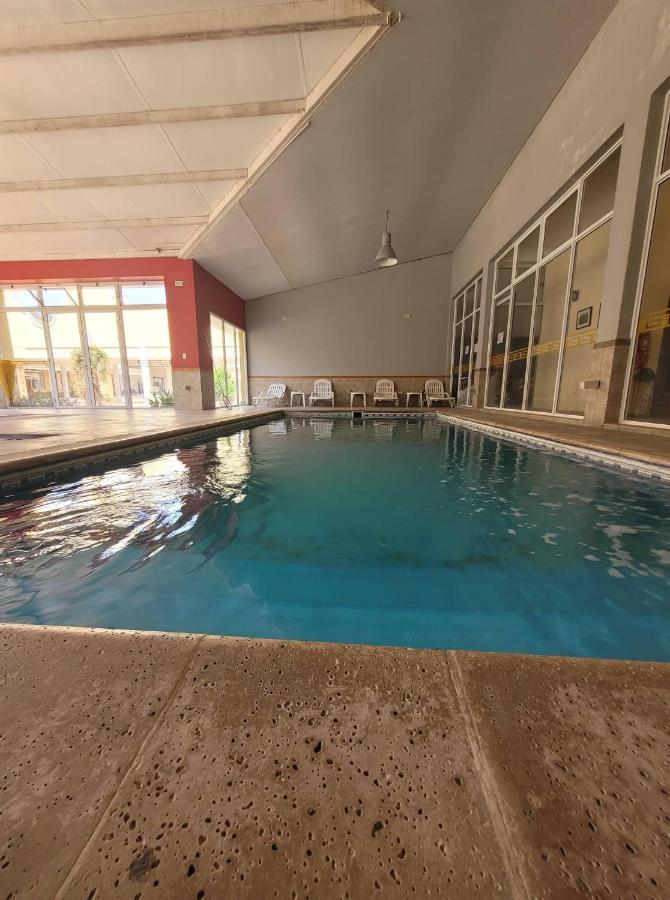 Hotel Portico Norte Tartagal Екстер'єр фото