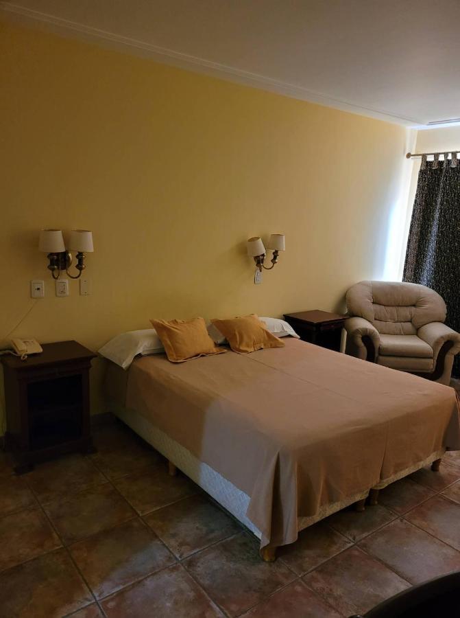 Hotel Portico Norte Tartagal Екстер'єр фото