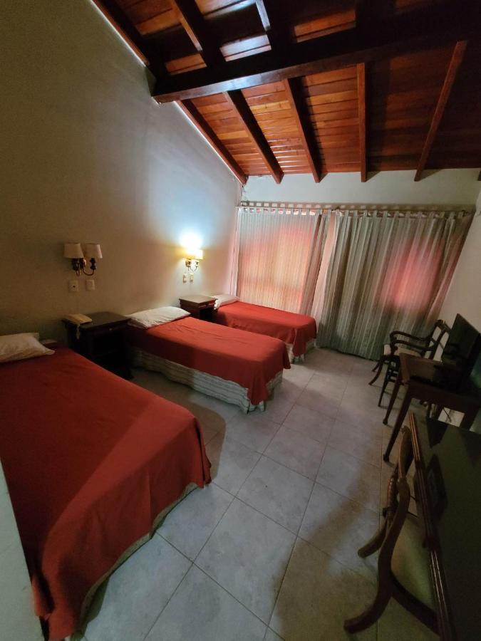 Hotel Portico Norte Tartagal Екстер'єр фото